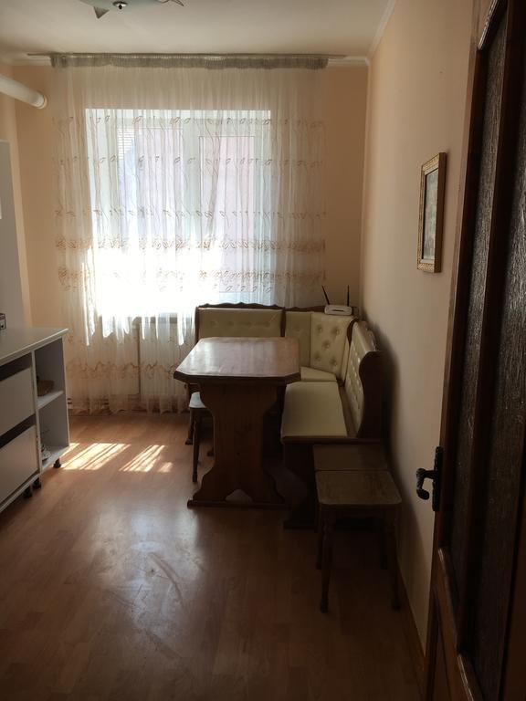 Galytska Apartment Ивано-Франковск Экстерьер фото